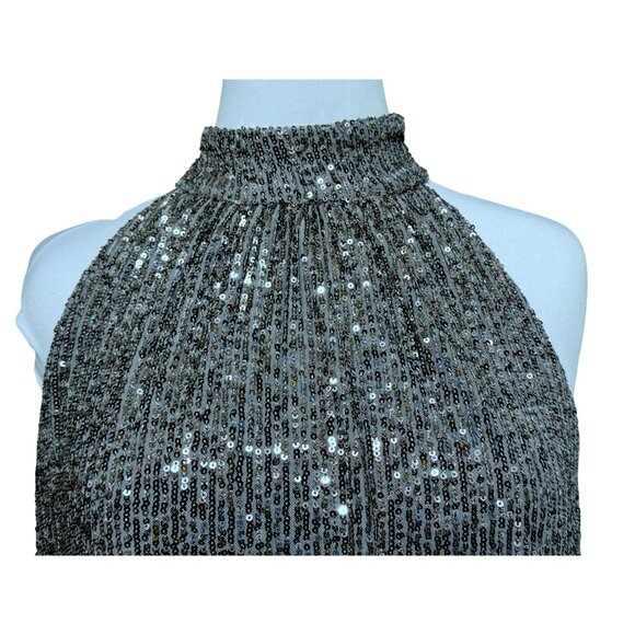 Halogen Women's Halter Neck Sequin Sleeveless Top Smocked Pearl Gray Sz XL NEW - Picture 2 of 7